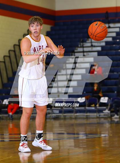 Thumbnail 2 in Maple Mountain vs. Spanish Fork (Tarkanian Classic) photogallery.