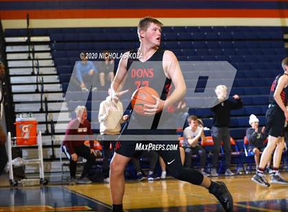 Thumbnail 2 in Maple Mountain vs. Spanish Fork (Tarkanian Classic) photogallery.
