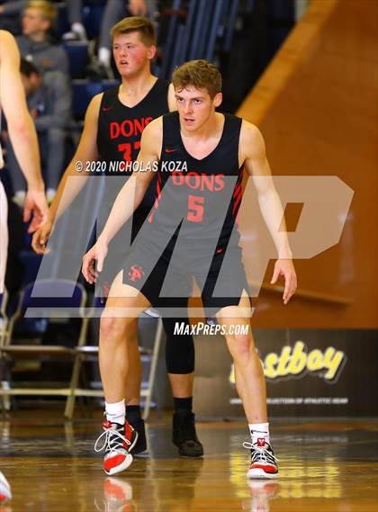 Thumbnail 2 in Maple Mountain vs. Spanish Fork (Tarkanian Classic) photogallery.