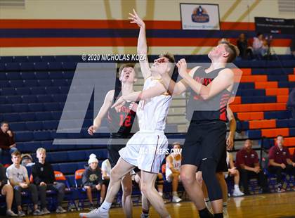 Thumbnail 1 in Maple Mountain vs. Spanish Fork (Tarkanian Classic) photogallery.