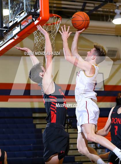 Thumbnail 3 in Maple Mountain vs. Spanish Fork (Tarkanian Classic) photogallery.