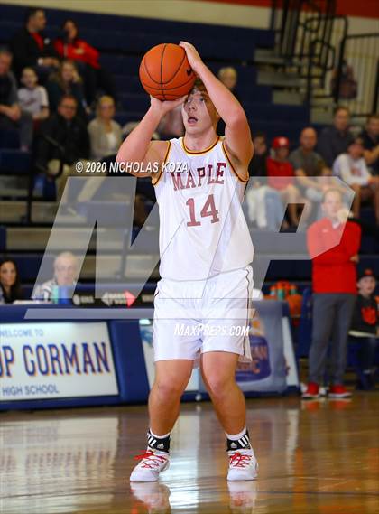 Thumbnail 1 in Maple Mountain vs. Spanish Fork (Tarkanian Classic) photogallery.
