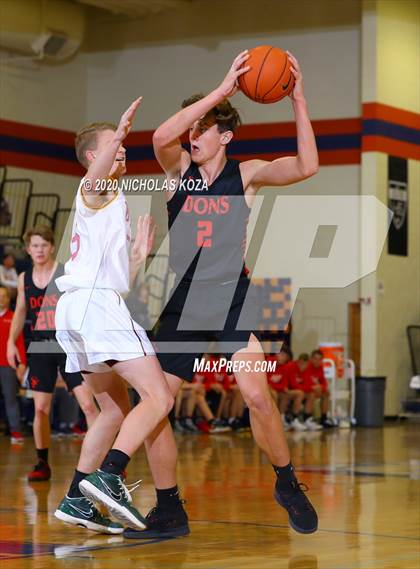 Thumbnail 2 in Maple Mountain vs. Spanish Fork (Tarkanian Classic) photogallery.