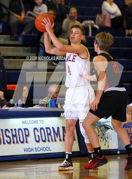 Thumbnail 3 in Maple Mountain vs. Spanish Fork (Tarkanian Classic) photogallery.