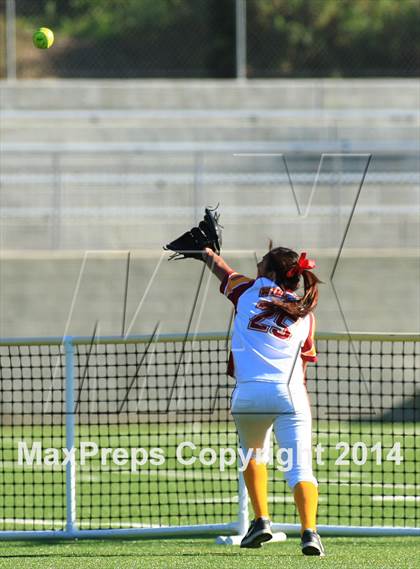 Thumbnail 2 in Garden Grove vs. Wilson photogallery.