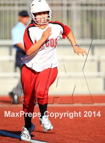 Thumbnail 2 in Garden Grove vs. Wilson photogallery.