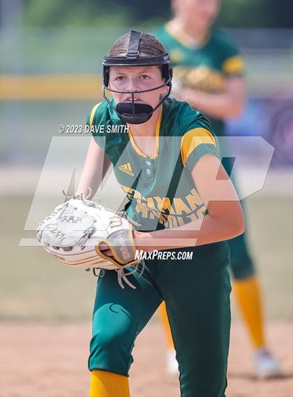 Thumbnail 3 in Beckman vs Monticello (West Delaware Invitational) photogallery.