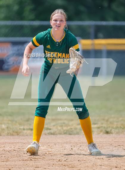 Thumbnail 1 in Beckman vs Monticello (West Delaware Invitational) photogallery.