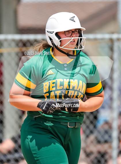 Thumbnail 1 in Beckman vs Monticello (West Delaware Invitational) photogallery.