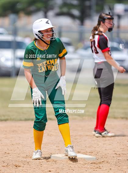 Thumbnail 2 in Beckman vs Monticello (West Delaware Invitational) photogallery.