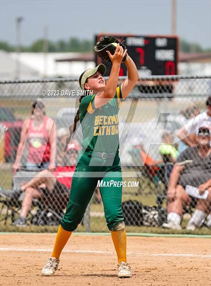 Thumbnail 3 in Beckman vs Monticello (West Delaware Invitational) photogallery.