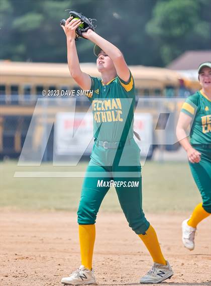 Thumbnail 1 in Beckman vs Monticello (West Delaware Invitational) photogallery.