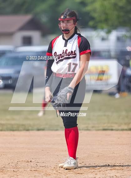 Thumbnail 3 in Beckman vs Monticello (West Delaware Invitational) photogallery.