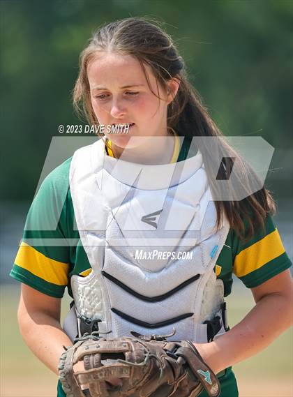 Thumbnail 2 in Beckman vs Monticello (West Delaware Invitational) photogallery.