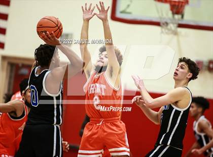 Thumbnail 1 in Grant vs El Camino Real photogallery.