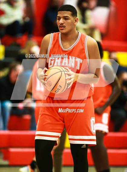 Thumbnail 3 in Grant vs El Camino Real photogallery.