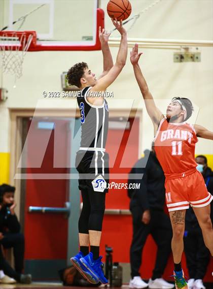 Thumbnail 2 in Grant vs El Camino Real photogallery.