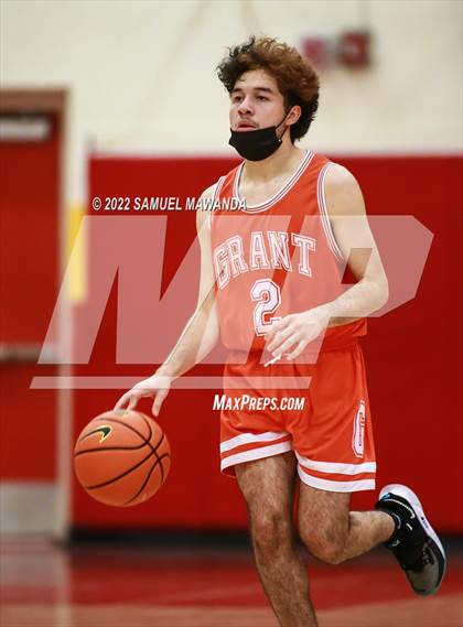 Thumbnail 1 in Grant vs El Camino Real photogallery.