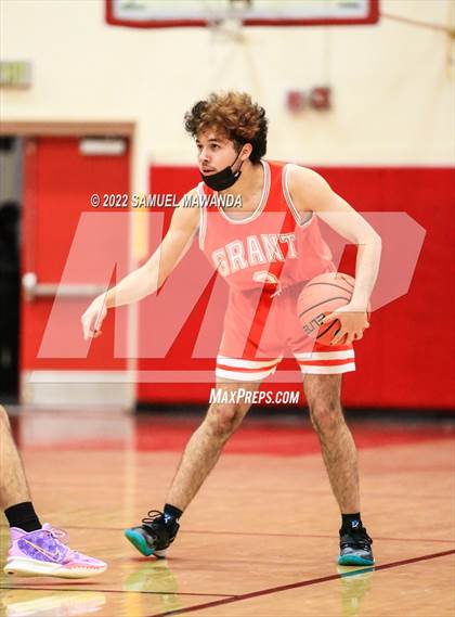 Thumbnail 2 in Grant vs El Camino Real photogallery.