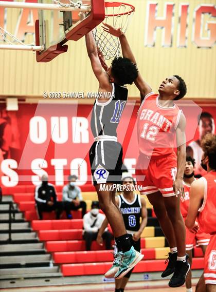 Thumbnail 3 in Grant vs El Camino Real photogallery.