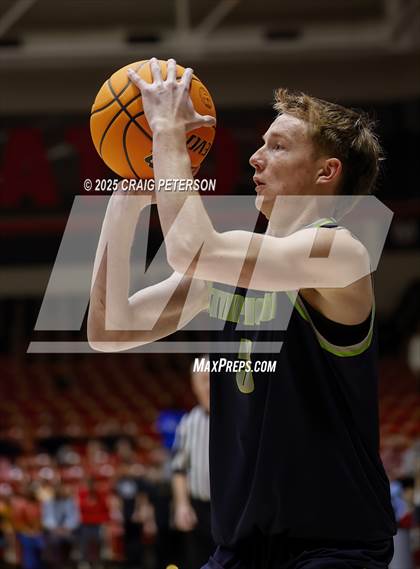 Thumbnail 1 in Green Canyon vs. Timpanogos (UHSAA 4A Quarterfinal) photogallery.