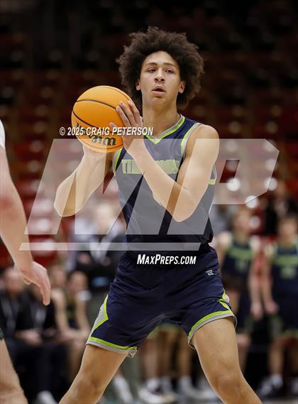 Thumbnail 1 in Green Canyon vs. Timpanogos (UHSAA 4A Quarterfinal) photogallery.