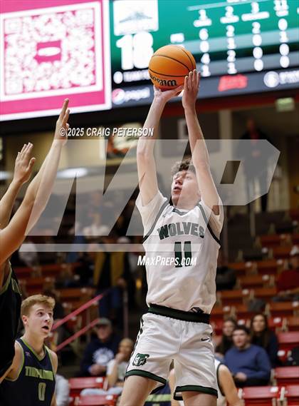 Thumbnail 1 in Green Canyon vs. Timpanogos (UHSAA 4A Quarterfinal) photogallery.
