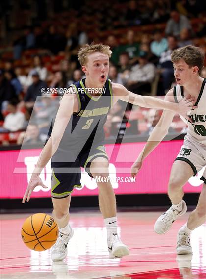 Thumbnail 2 in Green Canyon vs. Timpanogos (UHSAA 4A Quarterfinal) photogallery.
