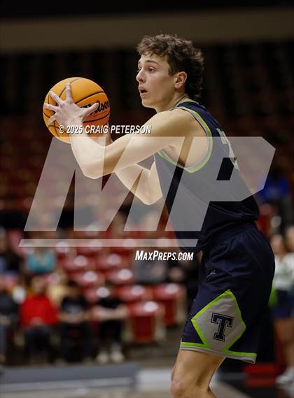 Thumbnail 3 in Green Canyon vs. Timpanogos (UHSAA 4A Quarterfinal) photogallery.