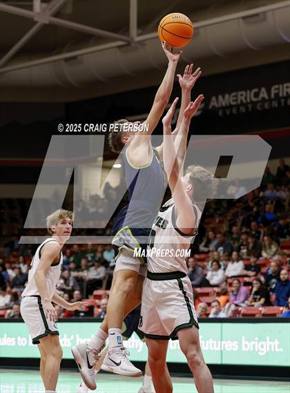 Thumbnail 1 in Green Canyon vs. Timpanogos (UHSAA 4A Quarterfinal) photogallery.