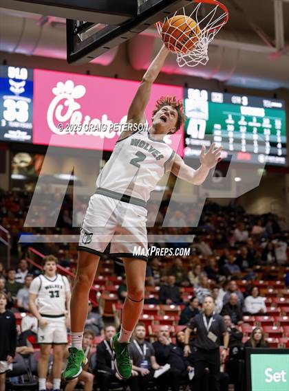 Thumbnail 3 in Green Canyon vs. Timpanogos (UHSAA 4A Quarterfinal) photogallery.