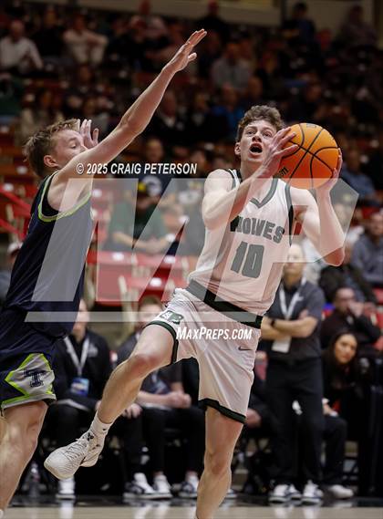 Thumbnail 3 in Green Canyon vs. Timpanogos (UHSAA 4A Quarterfinal) photogallery.