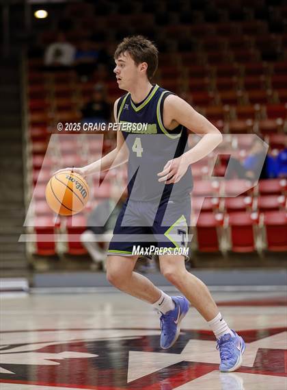 Thumbnail 3 in Green Canyon vs. Timpanogos (UHSAA 4A Quarterfinal) photogallery.