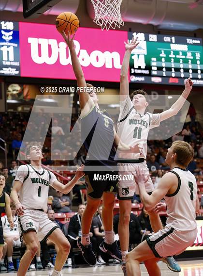 Thumbnail 1 in Green Canyon vs. Timpanogos (UHSAA 4A Quarterfinal) photogallery.