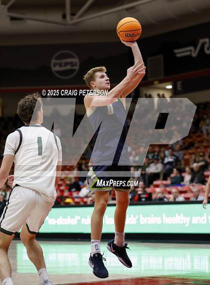 Thumbnail 3 in Green Canyon vs. Timpanogos (UHSAA 4A Quarterfinal) photogallery.