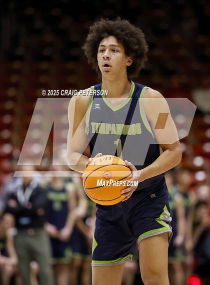 Thumbnail 3 in Green Canyon vs. Timpanogos (UHSAA 4A Quarterfinal) photogallery.