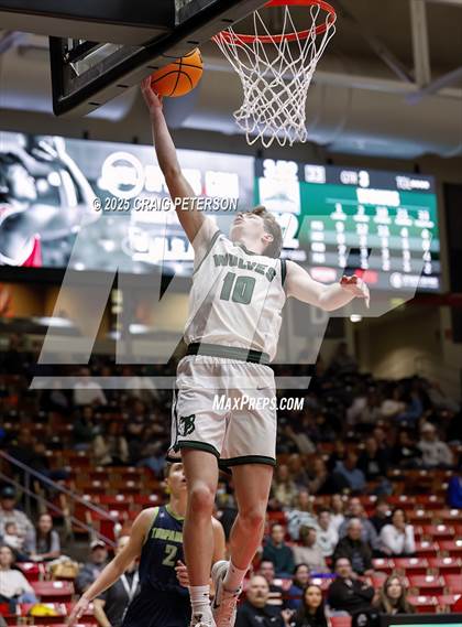 Thumbnail 3 in Green Canyon vs. Timpanogos (UHSAA 4A Quarterfinal) photogallery.