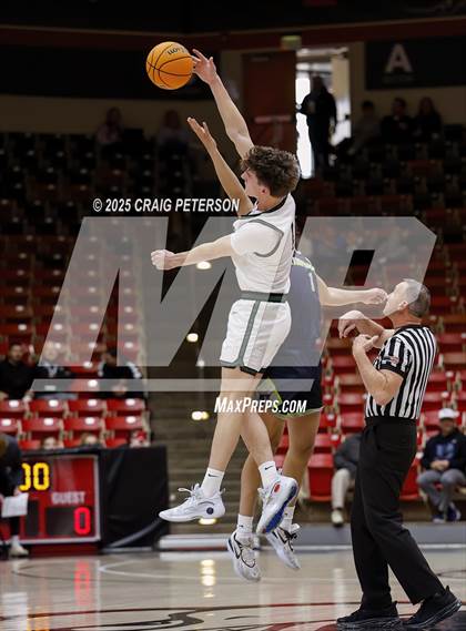 Thumbnail 2 in Green Canyon vs. Timpanogos (UHSAA 4A Quarterfinal) photogallery.