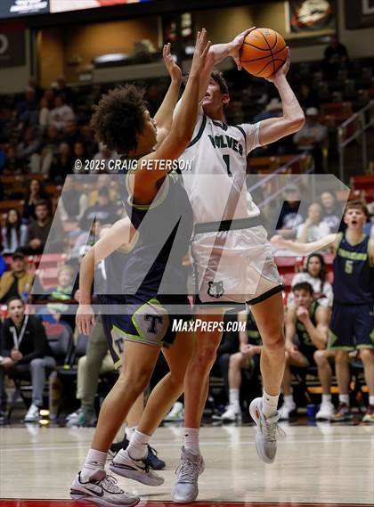 Thumbnail 3 in Green Canyon vs. Timpanogos (UHSAA 4A Quarterfinal) photogallery.