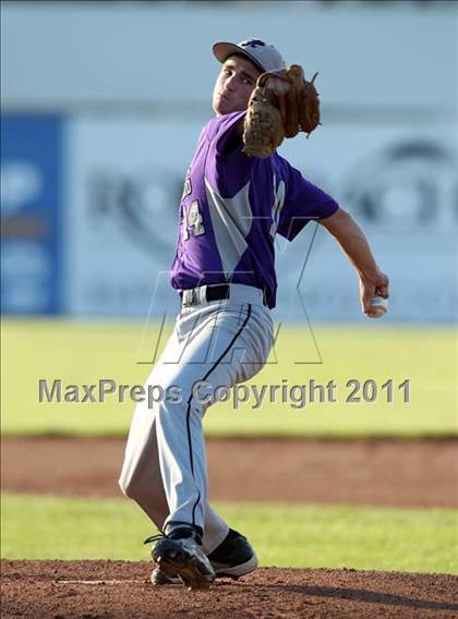 Thumbnail 2 in Sutherland vs. Hamburg (Class A Regional) photogallery.