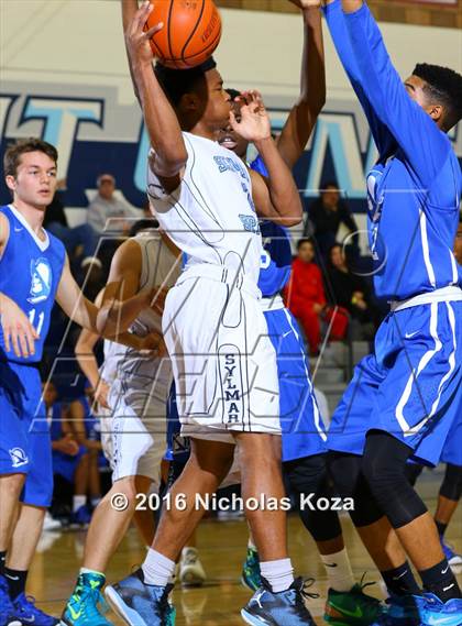 Thumbnail 2 in Sylmar vs. El Camino Real (War on the Floor Extravaganza) photogallery.