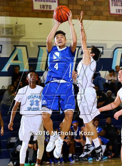 Thumbnail 2 in Sylmar vs. El Camino Real (War on the Floor Extravaganza) photogallery.
