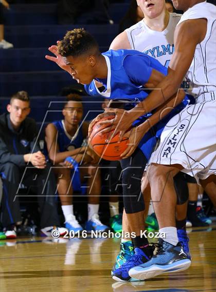 Thumbnail 1 in Sylmar vs. El Camino Real (War on the Floor Extravaganza) photogallery.
