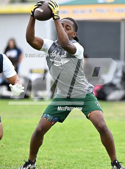 Thumbnail 2 in St. John Bosco vs. Inglewood (Battle at the Beach) photogallery.
