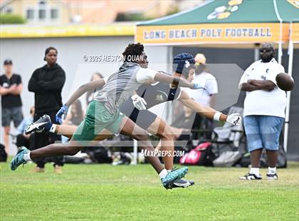 Thumbnail 1 in St. John Bosco vs. Inglewood (Battle at the Beach) photogallery.
