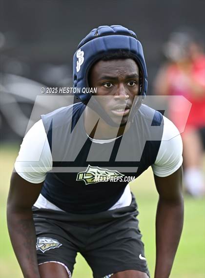 Thumbnail 1 in St. John Bosco vs. Inglewood (Battle at the Beach) photogallery.