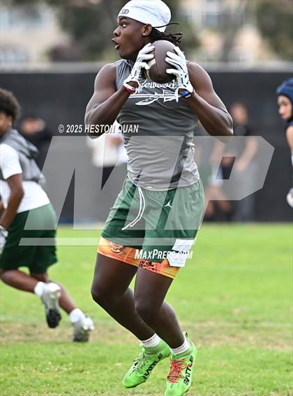 Thumbnail 2 in St. John Bosco vs. Inglewood (Battle at the Beach) photogallery.