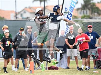 Thumbnail 3 in St. John Bosco vs. Inglewood (Battle at the Beach) photogallery.