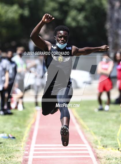 Thumbnail 2 in WAC Championships photogallery.
