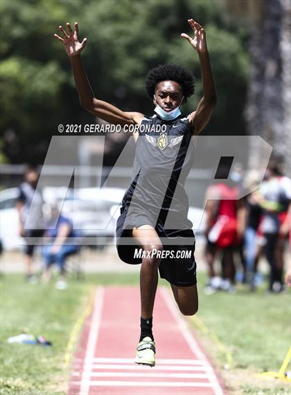 Thumbnail 1 in WAC Championships photogallery.